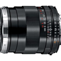 Carl Zeiss Distagon T* 35mm f/2 ZE for EF להשכרה